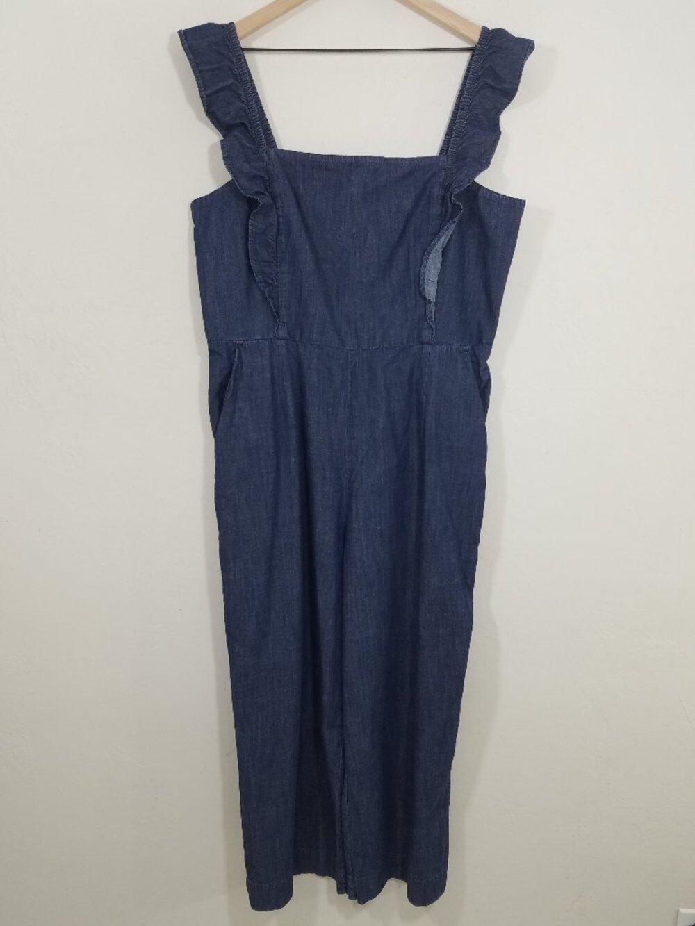 GAP Denim Dark Wash Ruffle Strap Wide Leg Jumpsuit with Pockets Blue Size 18